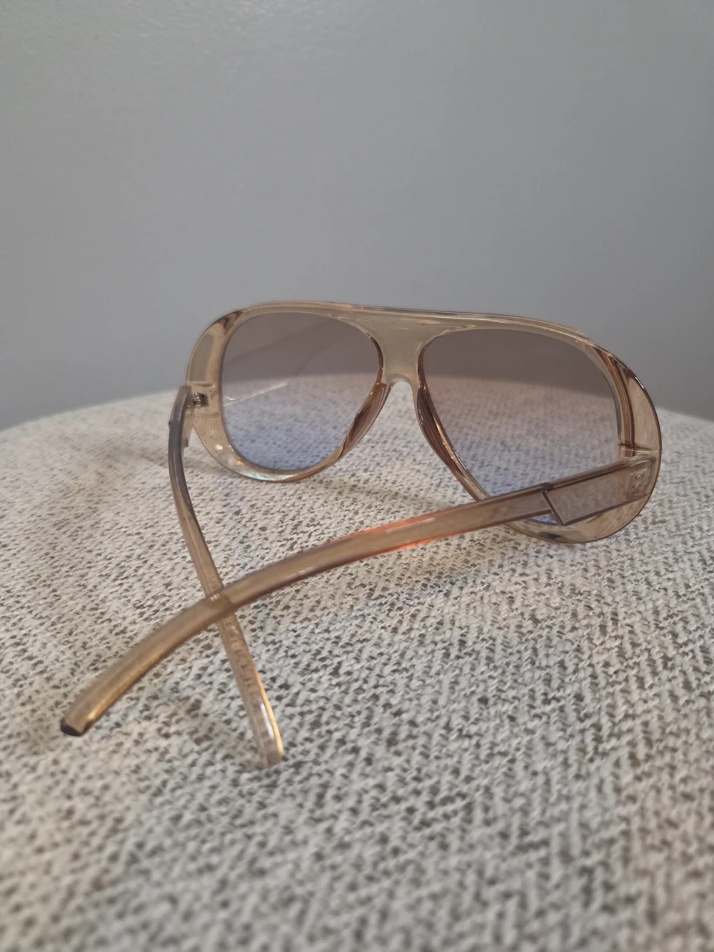 Fashion Aviator Sunglasses in Light Brown